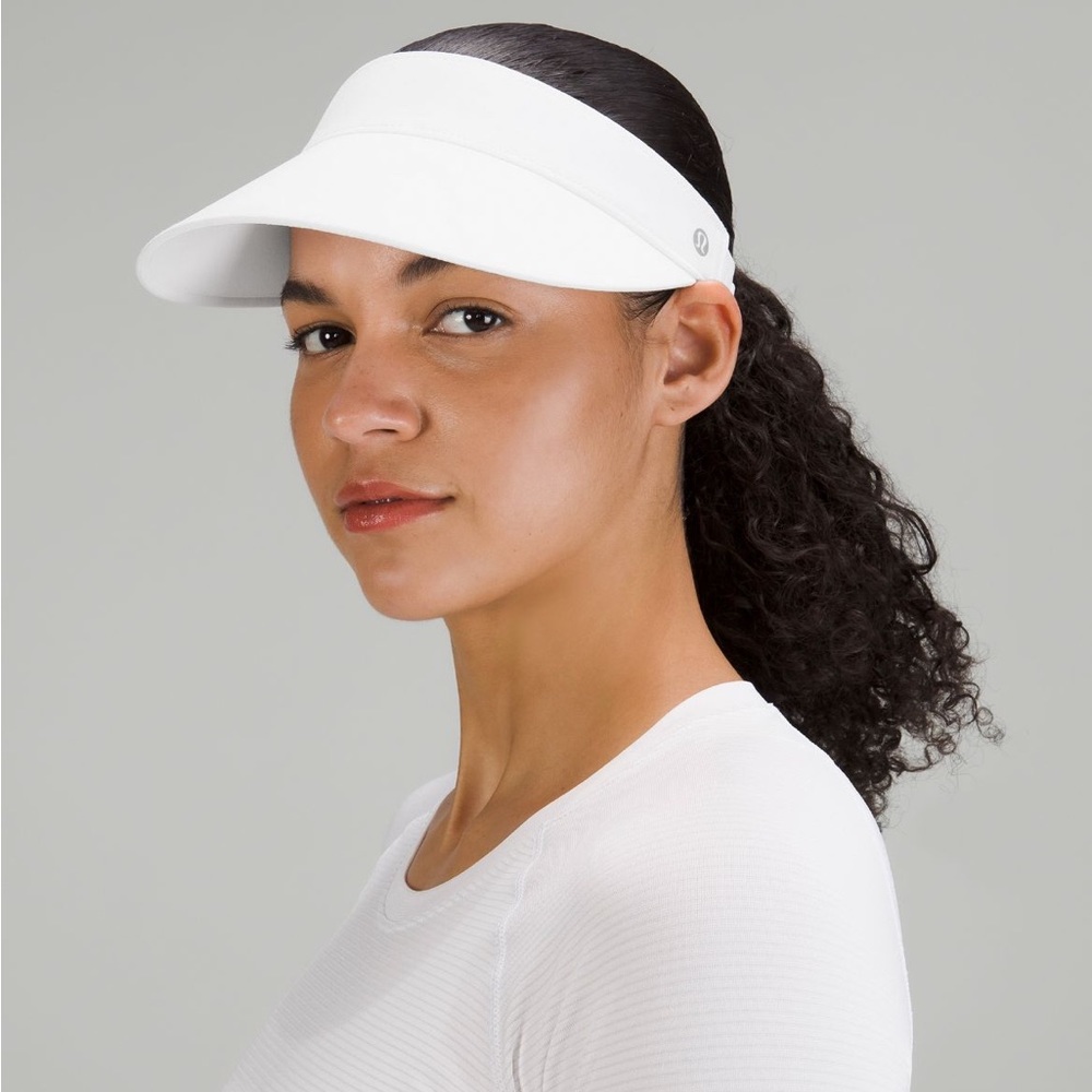 Lululemon fast paced wide band running visor